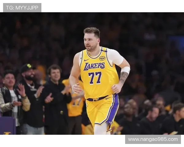 东契奇：强硬回应比赛 默契提升与詹里配合